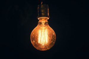 Vintage light bulb електричество