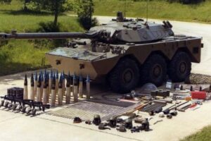 Колесният разузнавач AMX-10 RC Колесният разузнавач AMX-10 RC