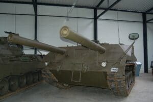 Танкът с две оръдия VT 1-2